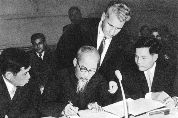 Tầm Nhìn Ngoại Giao Kinh Tế Của Chủ Tịch Hồ Chí Minh: Bài Học “Mở Cửa” Và Định Hướng Vươn Tầm Cho Doanh Nghiệp Xuất Nhập Khẩu
