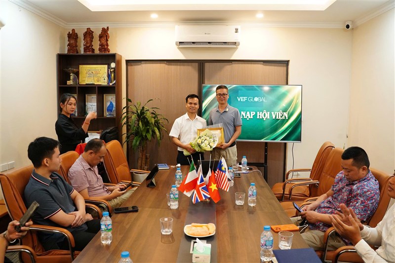 Dấu ấn giao thương VEF Global: ra rắt 3 diễn đàn khối ngành trọng điểm định hình tương lai xuất khẩu